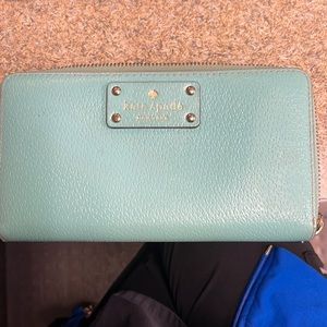 Kate spade zippy wallet